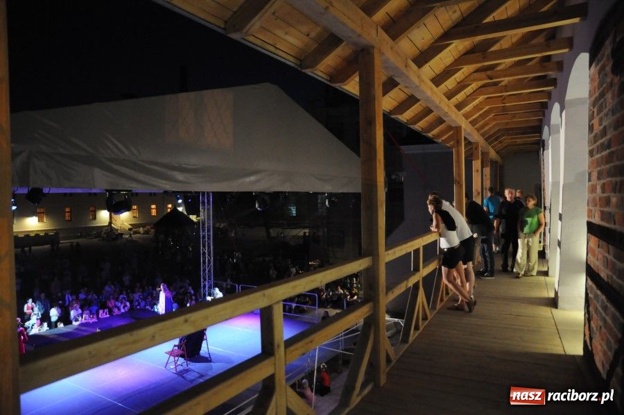 Zdjęcie w galerii na portalu naszraciborz.pl: Zamkowa noc z duchami już za nami wiadomości z regionu