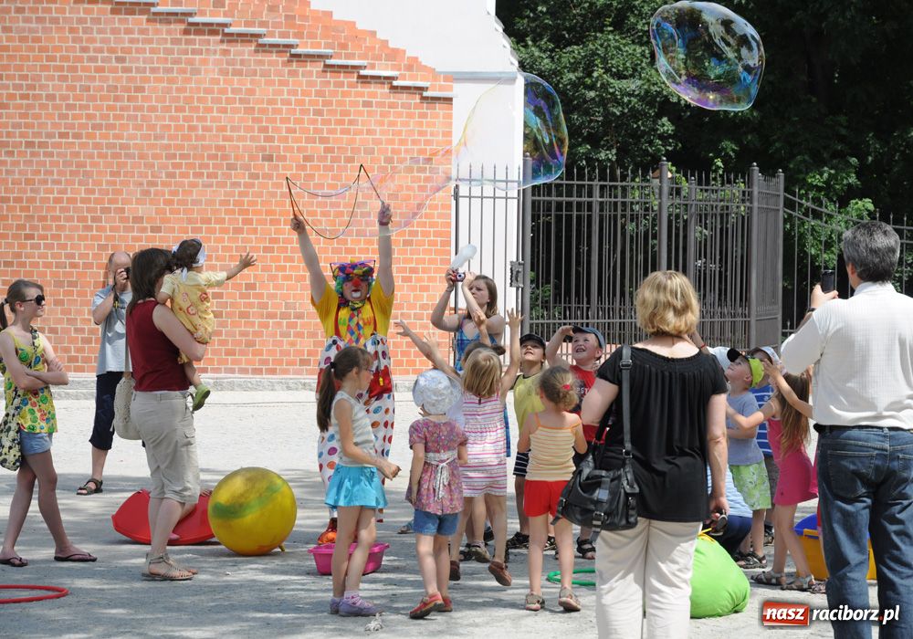 Zdjęcie w galerii na portalu naszraciborz.pl: Jarmark Na bursztynowym szlaku wiadomości z regionu
