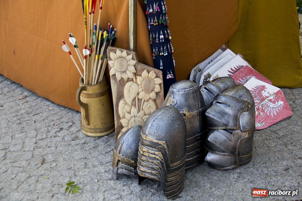 Zdjęcie w galerii na portalu naszraciborz.pl: Jarmark Na bursztynowym szlaku wiadomości z regionu