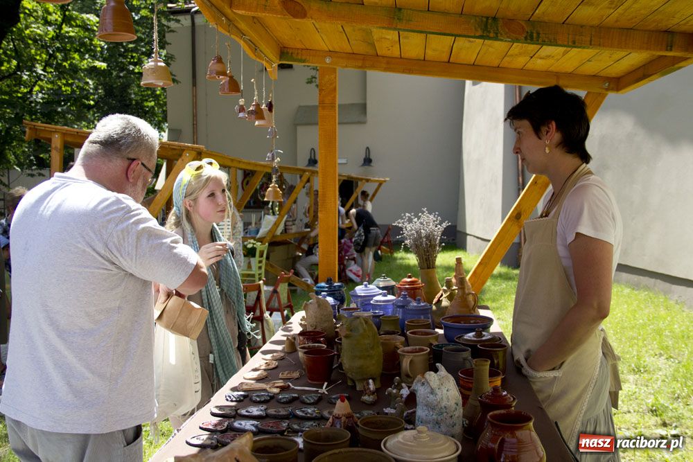 Zdjęcie w galerii na portalu naszraciborz.pl: Jarmark Na bursztynowym szlaku wiadomości z regionu
