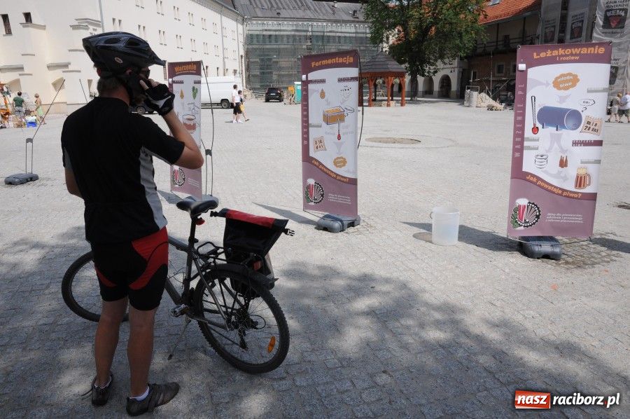 Zdjęcie w galerii na portalu naszraciborz.pl: Jarmark Na bursztynowym szlaku wiadomości z regionu