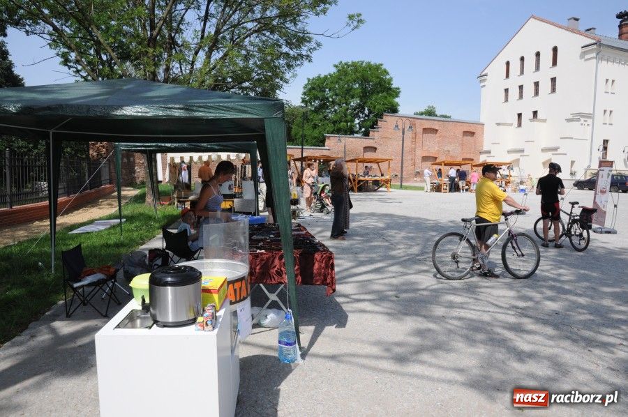 Zdjęcie w galerii na portalu naszraciborz.pl: Jarmark Na bursztynowym szlaku wiadomości z regionu