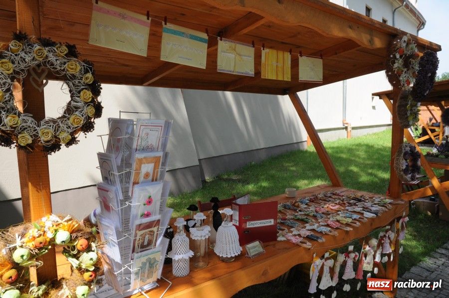 Zdjęcie w galerii na portalu naszraciborz.pl: Jarmark Na bursztynowym szlaku wiadomości z regionu