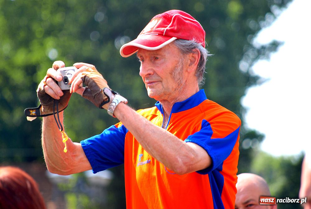 Zdjęcie w galerii na portalu naszraciborz.pl: Objadą całą Polskę dookoła wiadomości z regionu