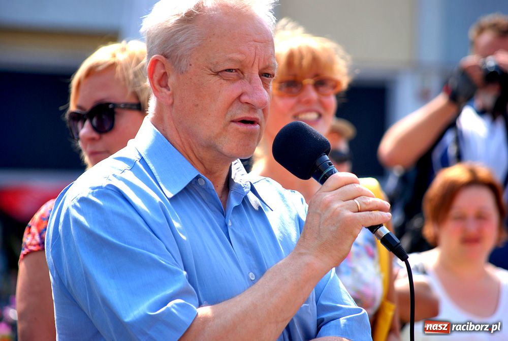 Zdjęcie w galerii na portalu naszraciborz.pl: Objadą całą Polskę dookoła wiadomości z regionu