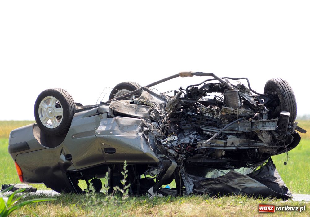 Zdjęcie w galerii na portalu naszraciborz.pl: Kierowca renault zmarł w szpitalu wiadomości z regionu