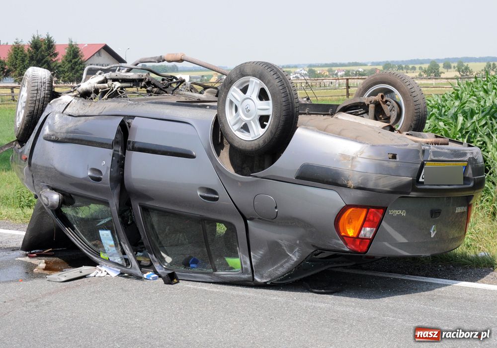 Zdjęcie w galerii na portalu naszraciborz.pl: Kierowca renault zmarł w szpitalu wiadomości z regionu