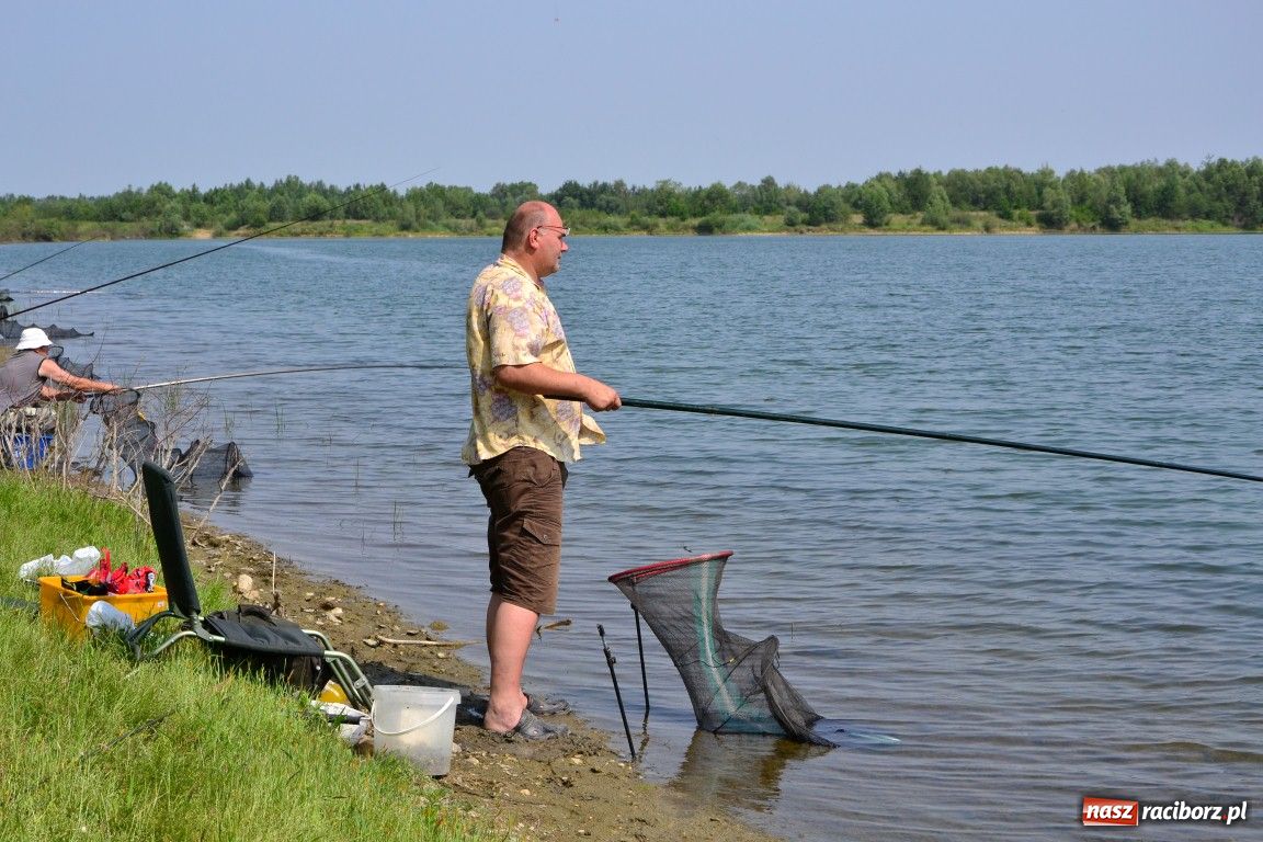 Zdjęcie w galerii na portalu naszraciborz.pl: W upał wędkarze mieli słabe branie wiadomości z regionu