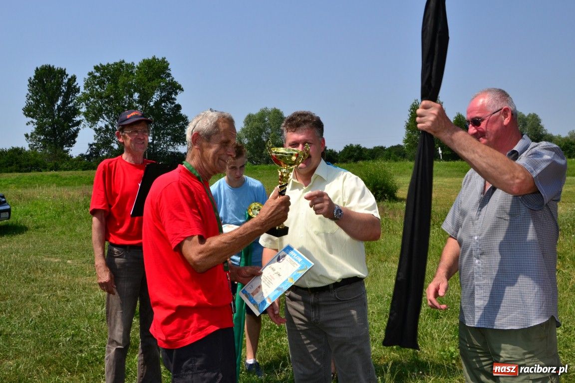 Zdjęcie w galerii na portalu naszraciborz.pl: W upał wędkarze mieli słabe branie wiadomości z regionu