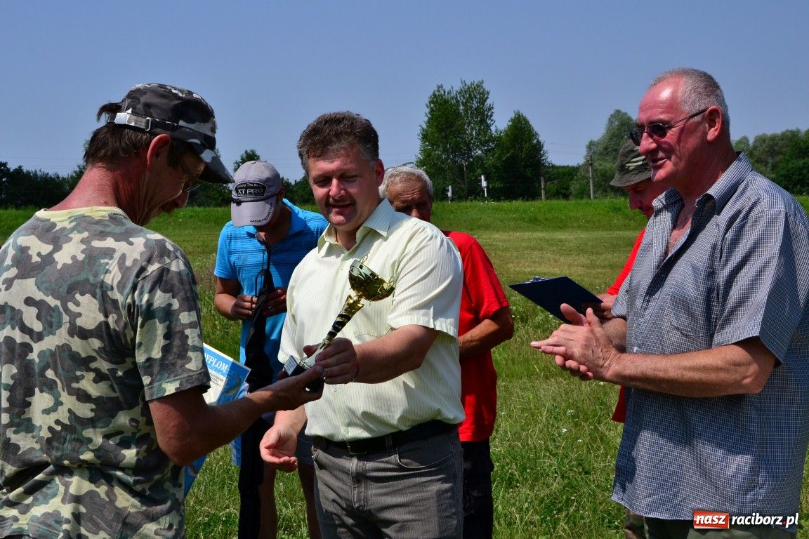 Zdjęcie w galerii na portalu naszraciborz.pl: W upał wędkarze mieli słabe branie wiadomości z regionu
