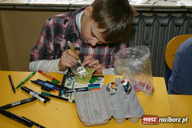 Zdjęcie w galerii na portalu naszraciborz.pl: Cudeńka z jajek wiadomości z regionu