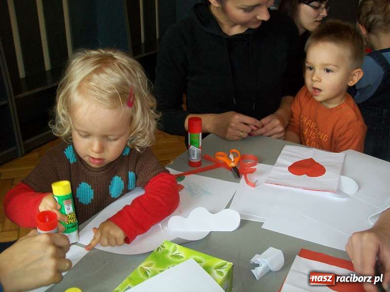 Zdjęcie w galerii na portalu naszraciborz.pl: Co robić w upały z małym dzieckiem? wiadomości z regionu