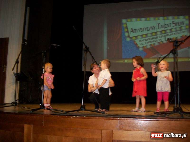 Zdjęcie w galerii na portalu naszraciborz.pl: Co robić w upały z małym dzieckiem? wiadomości z regionu