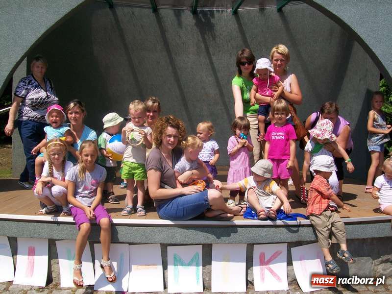 Zdjęcie w galerii na portalu naszraciborz.pl: Co robić w upały z małym dzieckiem? wiadomości z regionu