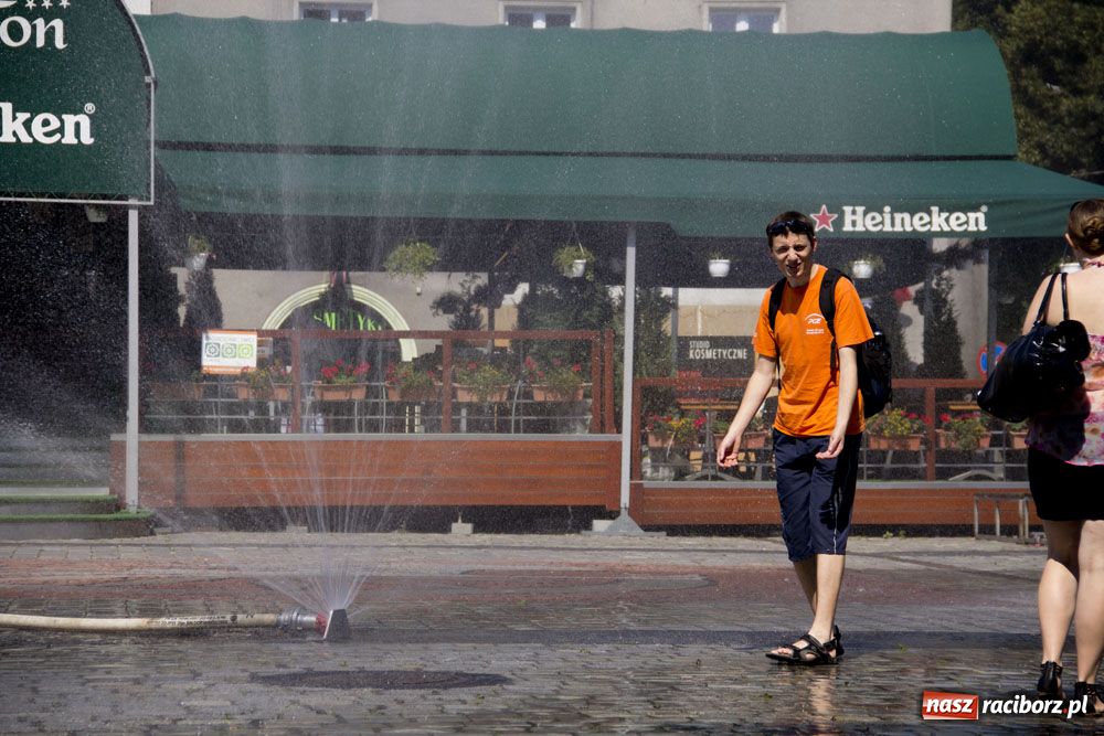 Zdjęcie w galerii na portalu naszraciborz.pl: Woda, woda ochłody doda wiadomości z regionu