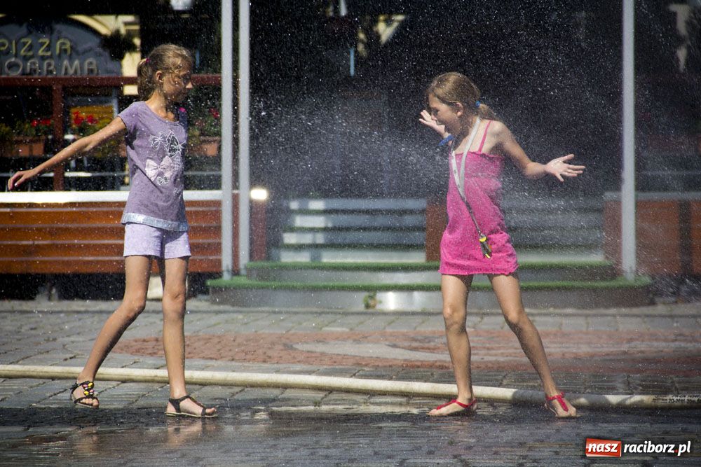 Zdjęcie w galerii na portalu naszraciborz.pl: Woda, woda ochłody doda wiadomości z regionu