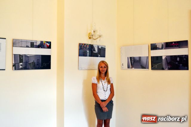 Zdjęcie w galerii na portalu naszraciborz.pl: Sztuka broniła się dziś na zamku wiadomości z regionu