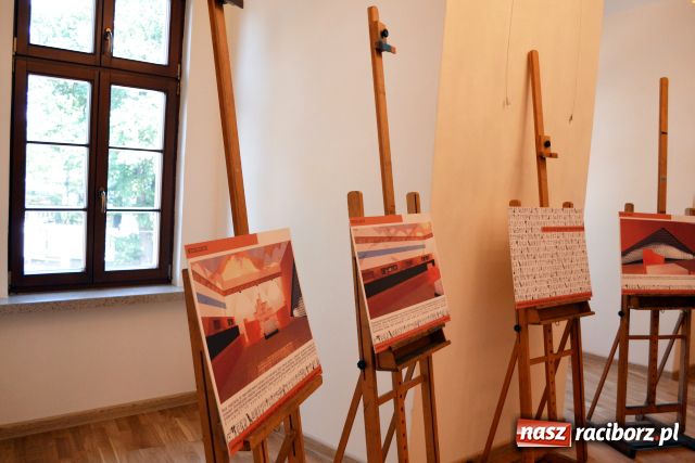 Zdjęcie w galerii na portalu naszraciborz.pl: Sztuka broniła się dziś na zamku wiadomości z regionu