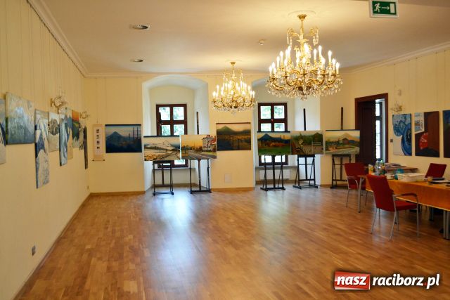 Zdjęcie w galerii na portalu naszraciborz.pl: Sztuka broniła się dziś na zamku wiadomości z regionu