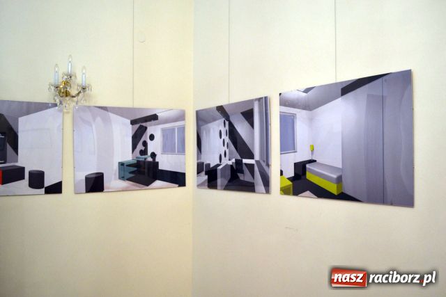 Zdjęcie w galerii na portalu naszraciborz.pl: Sztuka broniła się dziś na zamku wiadomości z regionu