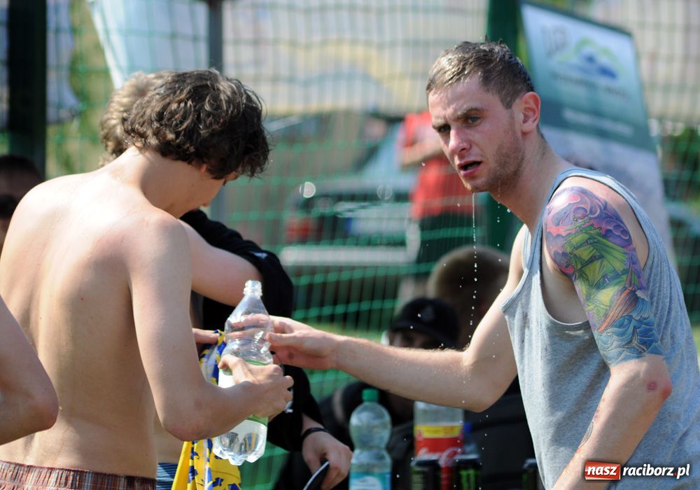 Zdjęcie w galerii na portalu naszraciborz.pl: Chałupki Jam 2012 w pełnym skwarze wiadomości z regionu