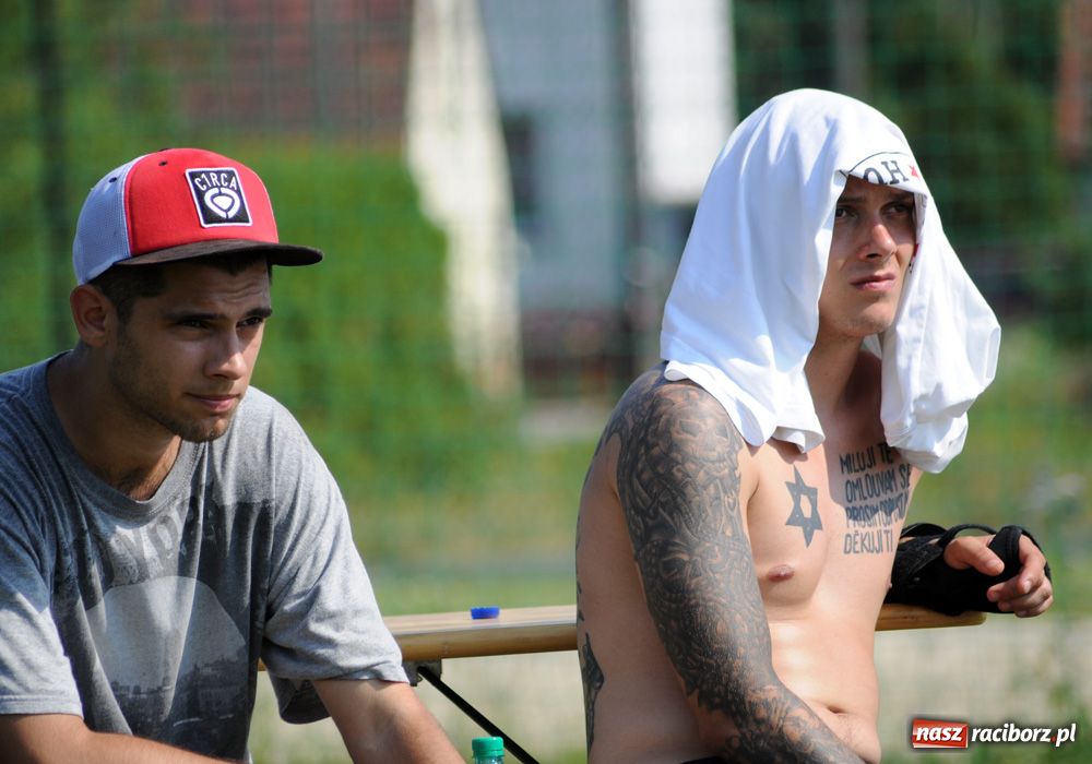 Zdjęcie w galerii na portalu naszraciborz.pl: Chałupki Jam 2012 w pełnym skwarze wiadomości z regionu