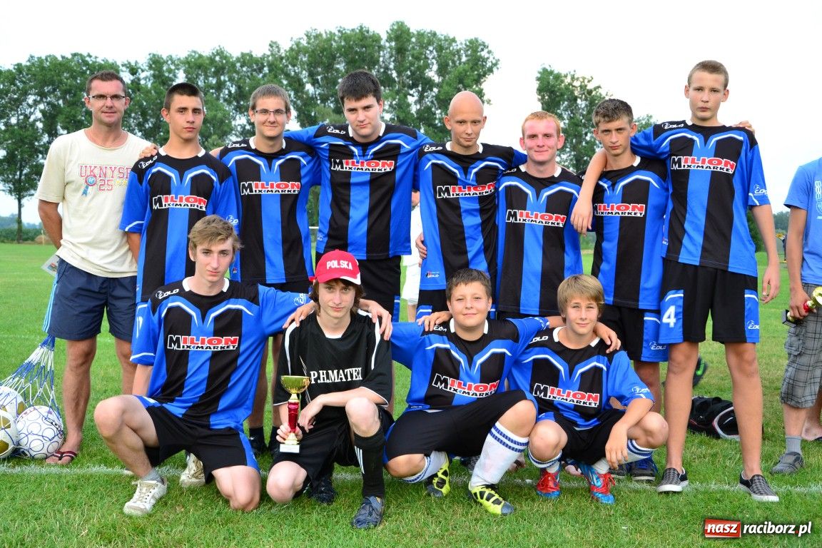 Zdjęcie w galerii na portalu naszraciborz.pl: Juniorzy walczyli o Puchar Wójta wiadomości z regionu