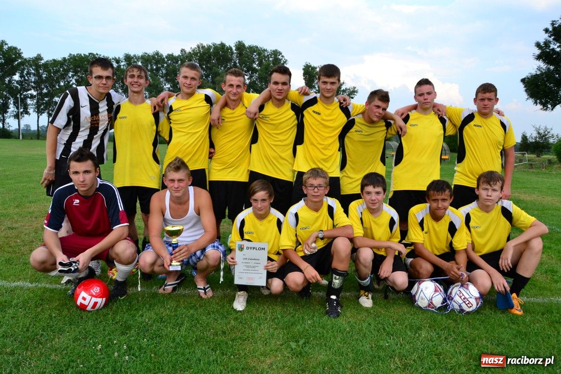 Zdjęcie w galerii na portalu naszraciborz.pl: Juniorzy walczyli o Puchar Wójta wiadomości z regionu