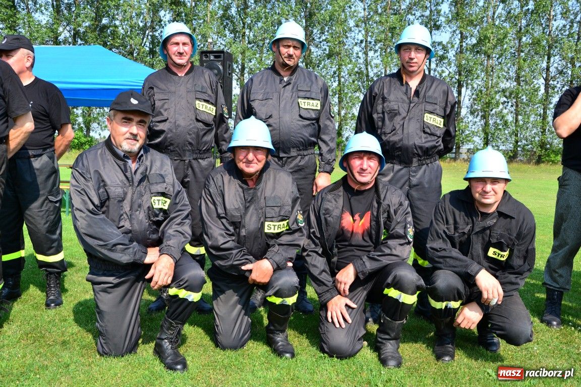 Zdjęcie w galerii na portalu naszraciborz.pl: Seniorzy Roszkowa wykręcili 29,16 sek. wiadomości z regionu