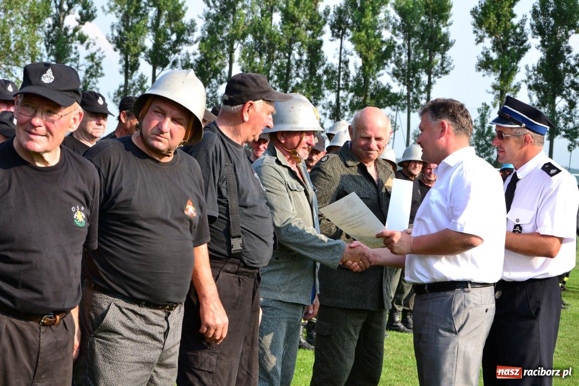 Zdjęcie w galerii na portalu naszraciborz.pl: Seniorzy Roszkowa wykręcili 29,16 sek. wiadomości z regionu