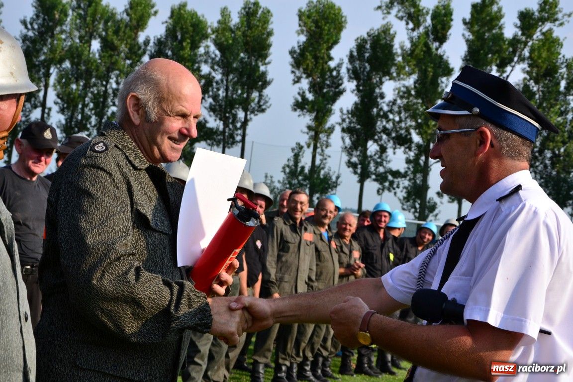 Zdjęcie w galerii na portalu naszraciborz.pl: Seniorzy Roszkowa wykręcili 29,16 sek. wiadomości z regionu