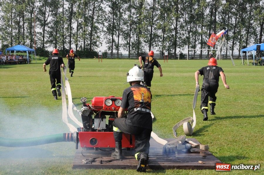 Zdjęcie w galerii na portalu naszraciborz.pl: Seniorzy Roszkowa wykręcili 29,16 sek. wiadomości z regionu