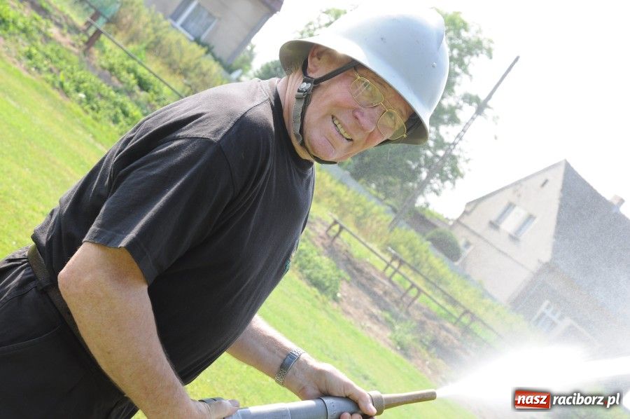 Zdjęcie w galerii na portalu naszraciborz.pl: Seniorzy Roszkowa wykręcili 29,16 sek. wiadomości z regionu