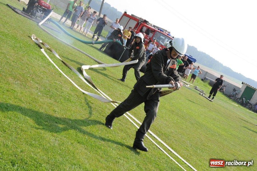 Zdjęcie w galerii na portalu naszraciborz.pl: Seniorzy Roszkowa wykręcili 29,16 sek. wiadomości z regionu