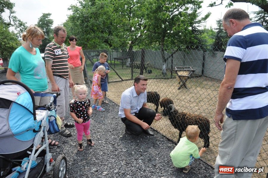 Zdjęcie w galerii na portalu naszraciborz.pl: Gamów ma swoje mini-zoo wiadomości z regionu