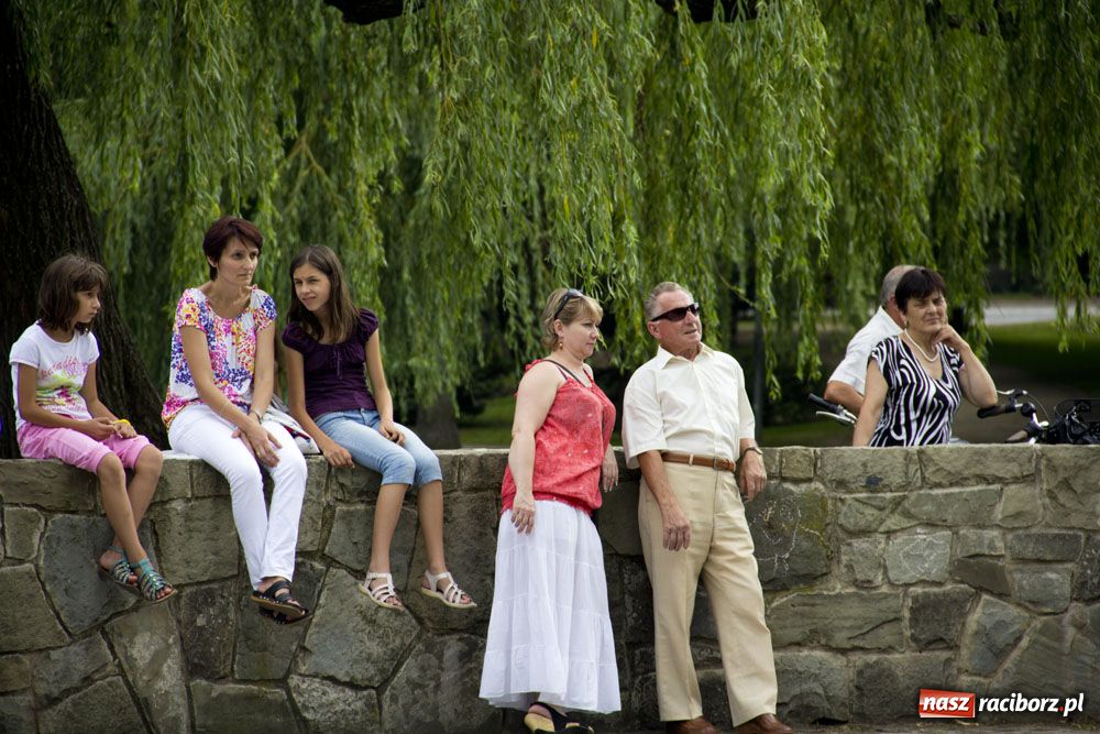 Zdjęcie w galerii na portalu naszraciborz.pl: Trio akordeonowe na letni upał wiadomości z regionu