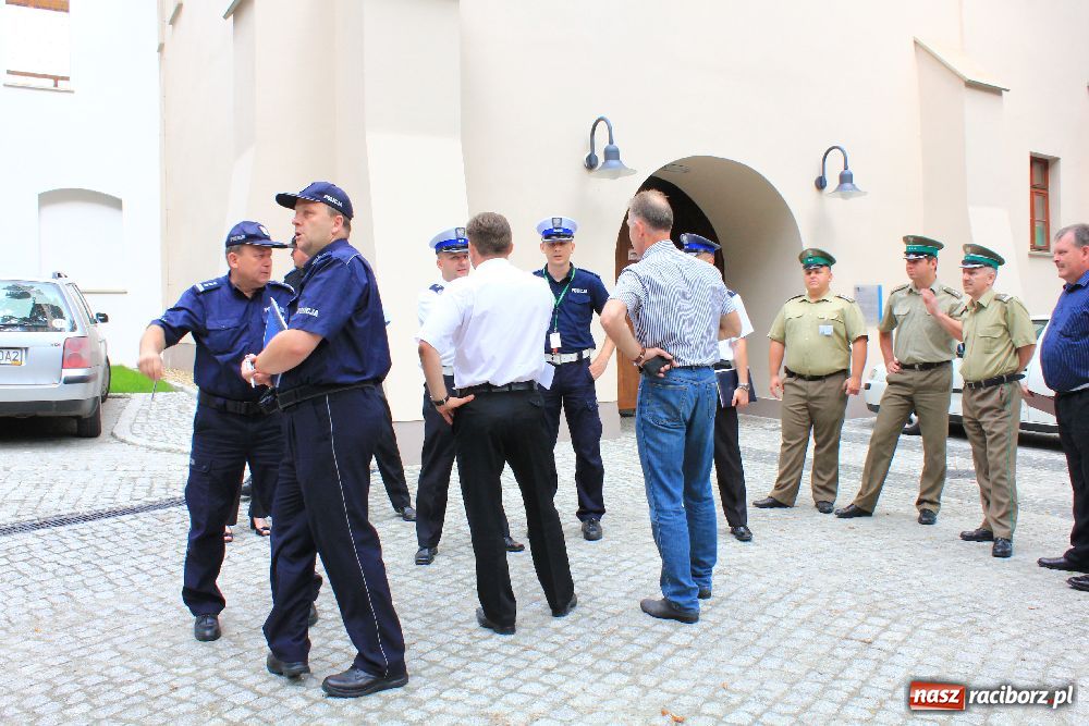 Zdjęcie w galerii na portalu naszraciborz.pl: Policja zaprasza na wspólne świętowanie wiadomości z regionu