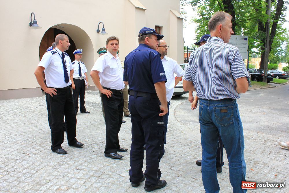 Zdjęcie w galerii na portalu naszraciborz.pl: Policja zaprasza na wspólne świętowanie wiadomości z regionu