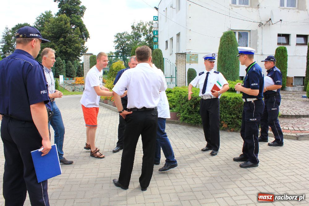 Zdjęcie w galerii na portalu naszraciborz.pl: Policja zaprasza na wspólne świętowanie wiadomości z regionu