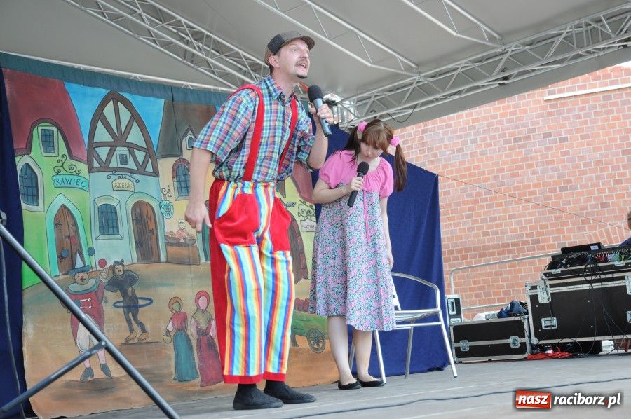 Zdjęcie w galerii na portalu naszraciborz.pl: Dzieci bawiły się na zamku z Drengami wiadomości z regionu