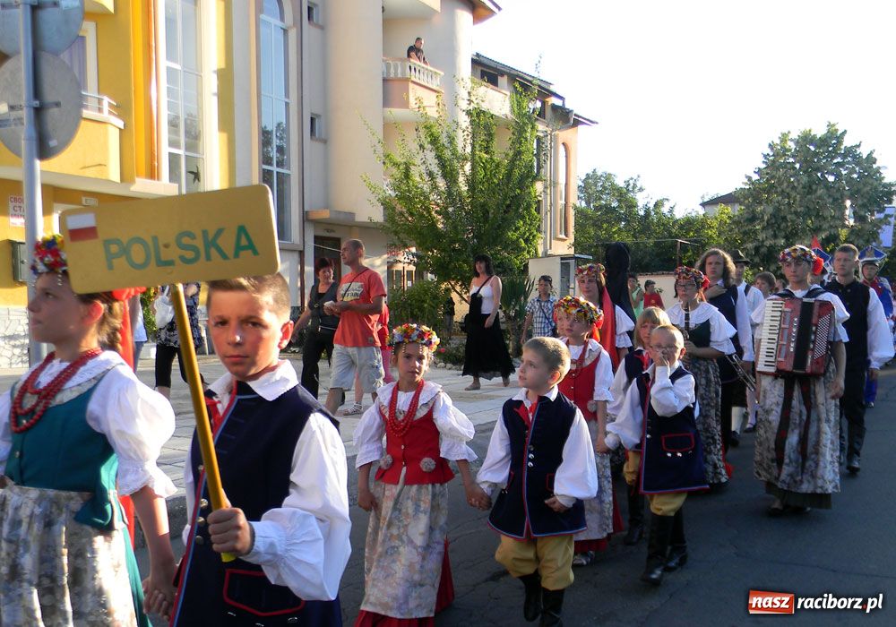 Zdjęcie w galerii na portalu naszraciborz.pl: Gorący raciborski doping na finał Ligi wiadomości z regionu