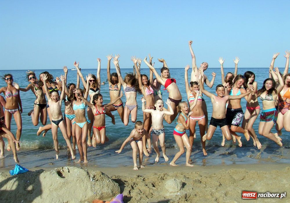 Zdjęcie w galerii na portalu naszraciborz.pl: Gorący raciborski doping na finał Ligi wiadomości z regionu