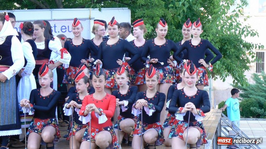 Zdjęcie w galerii na portalu naszraciborz.pl: Łężczok i Arabeski w Bułgarii wiadomości z regionu