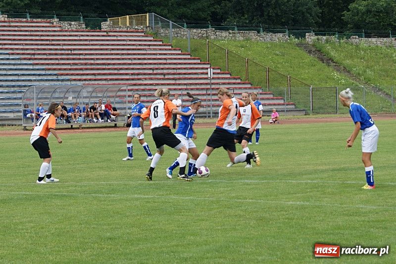 Zdjęcie w galerii na portalu naszraciborz.pl: Unitki bez problemu pokonały Mitech wiadomości z regionu