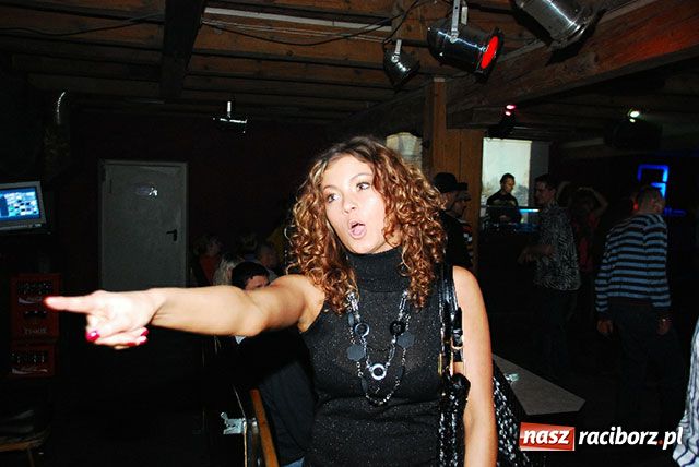 Zdjęcie w galerii na portalu naszraciborz.pl: Magiel towarzyski wiadomości z regionu