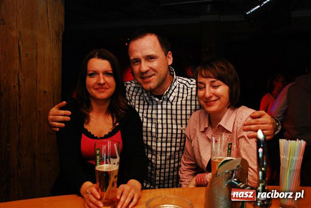 Zdjęcie w galerii na portalu naszraciborz.pl: Magiel towarzyski wiadomości z regionu