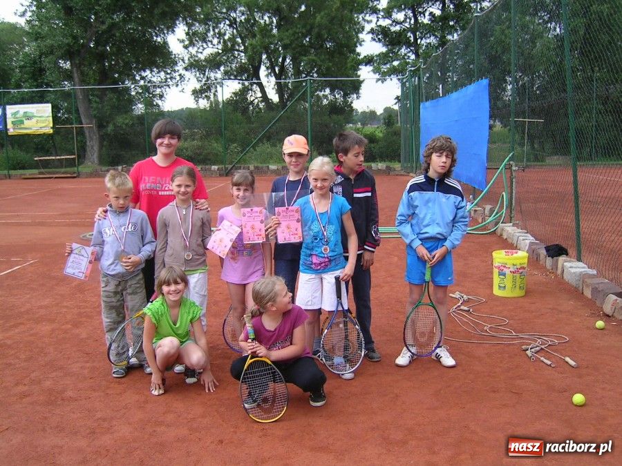 Zdjęcie w galerii na portalu naszraciborz.pl: Tenisiści TKKF Rafako trenują w Czechach wiadomości z regionu