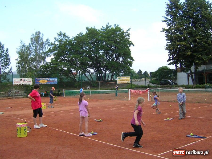 Zdjęcie w galerii na portalu naszraciborz.pl: Tenisiści TKKF Rafako trenują w Czechach wiadomości z regionu