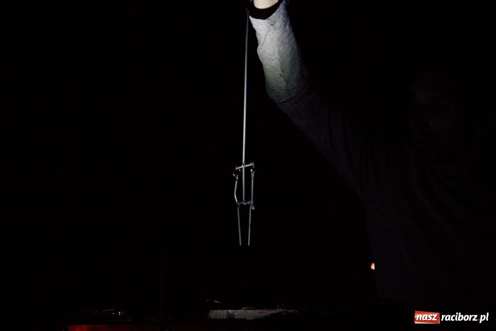 Zdjęcie w galerii na portalu naszraciborz.pl: Letni teatr - Żywoty świętych osiedlowych  wiadomości z regionu