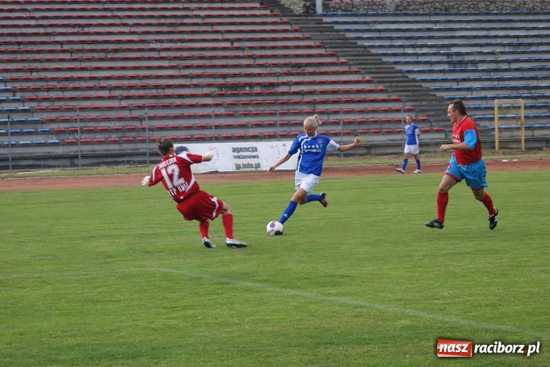 Zdjęcie w galerii na portalu naszraciborz.pl: Zamiast Słowaczek panowie z Podokręgu wiadomości z regionu